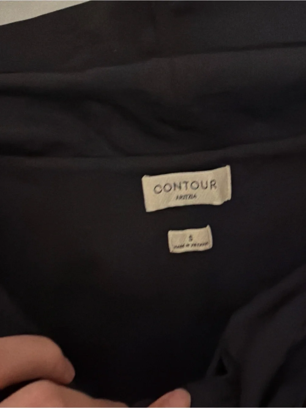 Aritzia Black Off-Shoulder Twist Front Top - Picture 2 of 2
